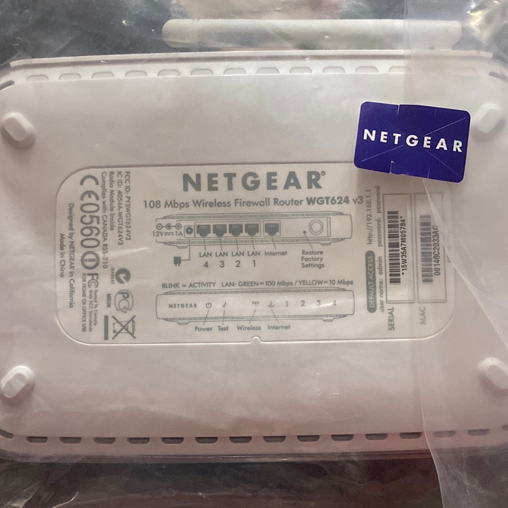 NETGEAR 108 Mbps Wireless Firewall Router WGT624 v3